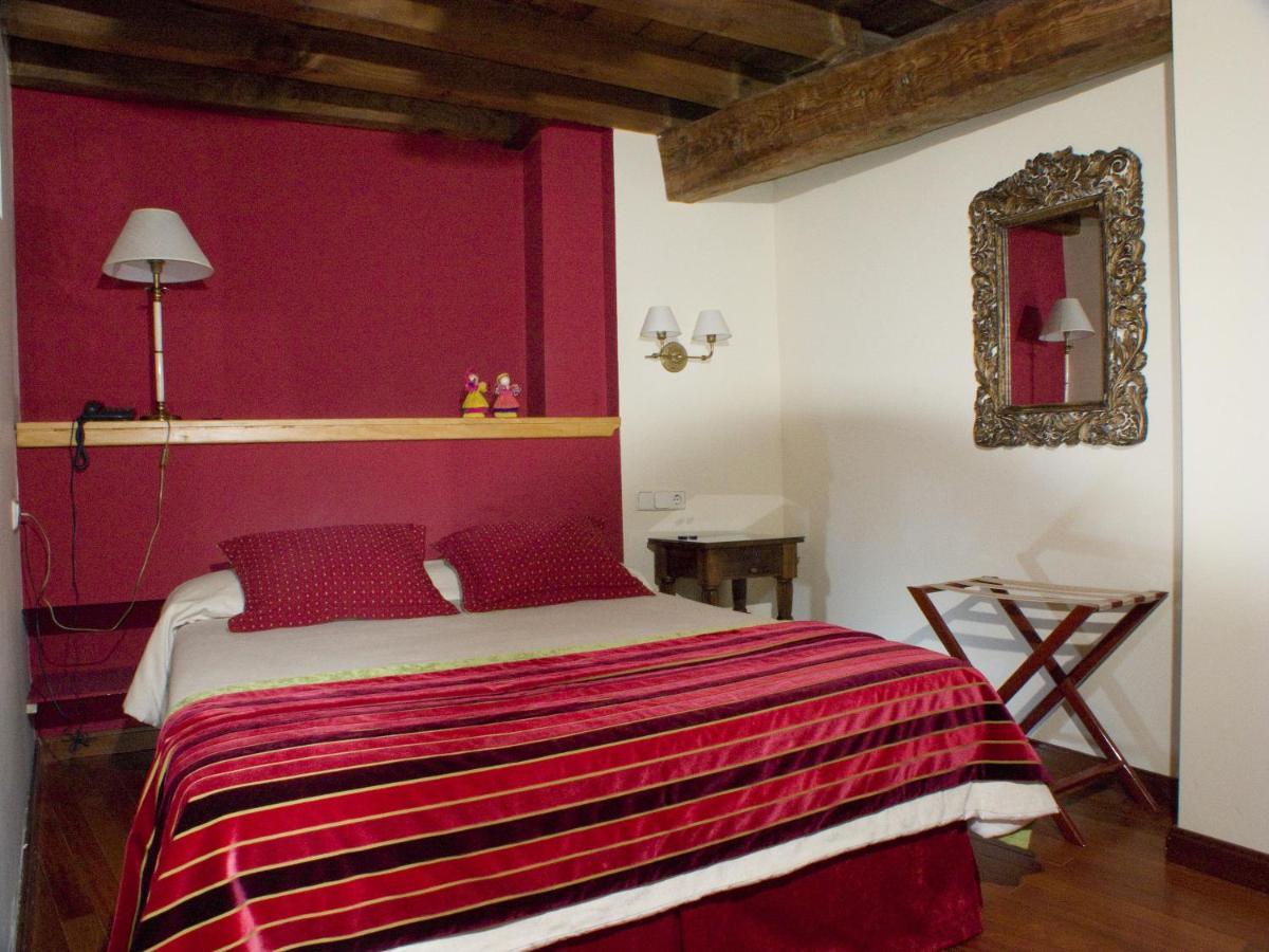 La Posada Del Tietar Santa Maria del Tietar Bagian luar foto