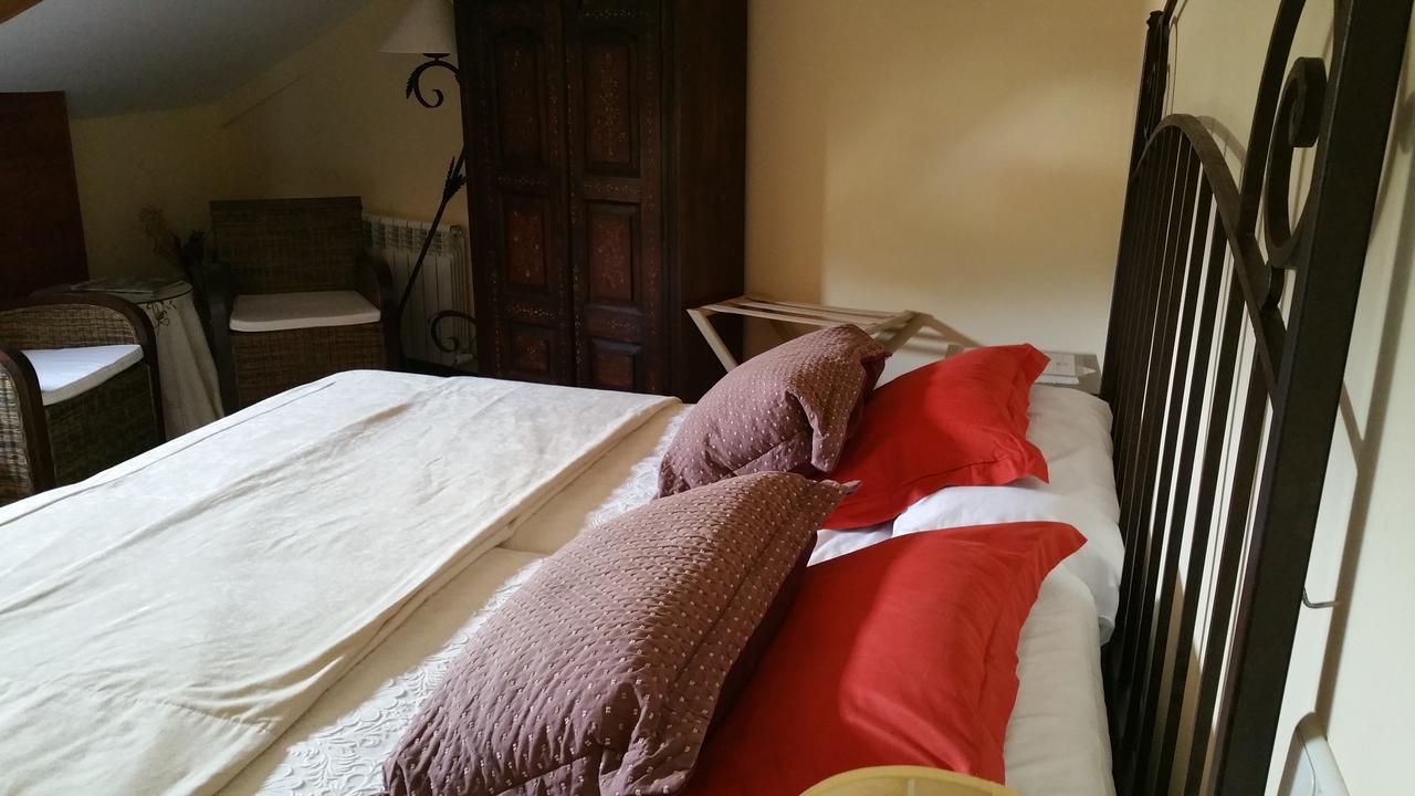 La Posada Del Tietar Santa Maria del Tietar Bagian luar foto